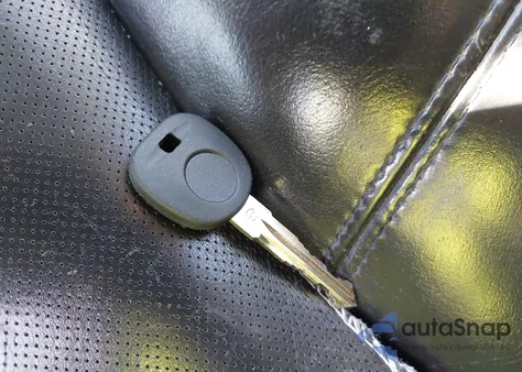 2008 Cadillac Escalade Standard z USA, uszkodzony, nr VIN 1GYFK63848R215133